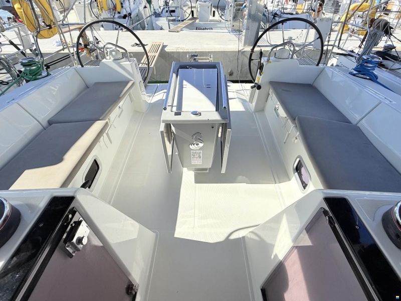 Beneteau Oceanis 48