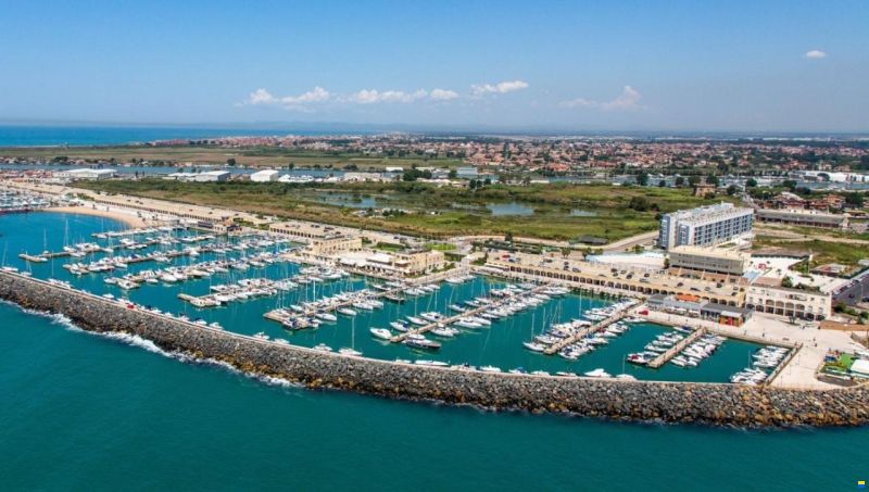 Posto barca 25 M - Porto Turistico di Ro