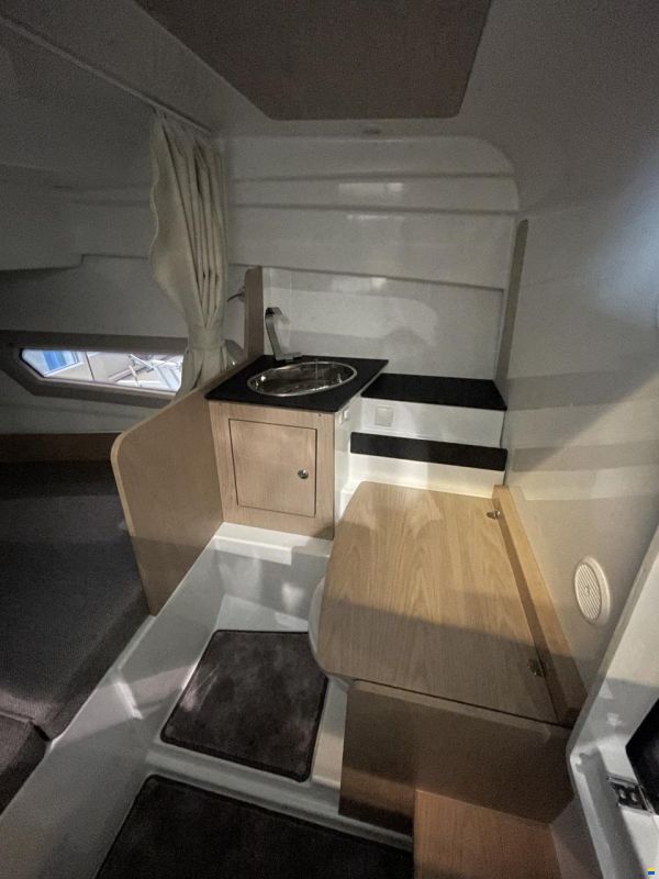 Quarken 27 Cabin