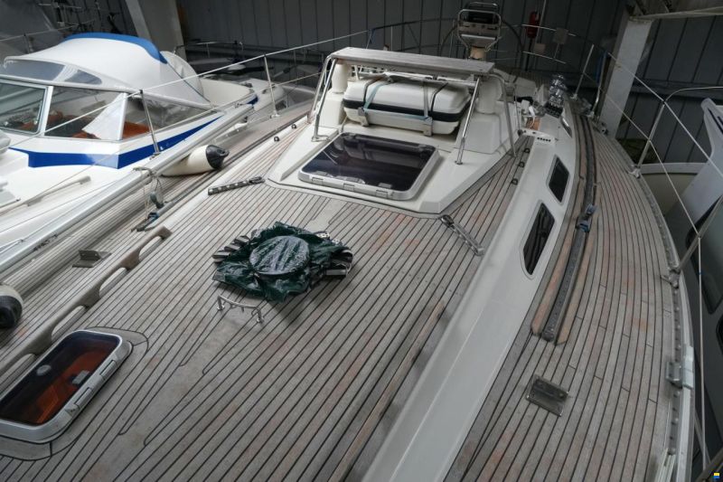 Sweden Yachts 370