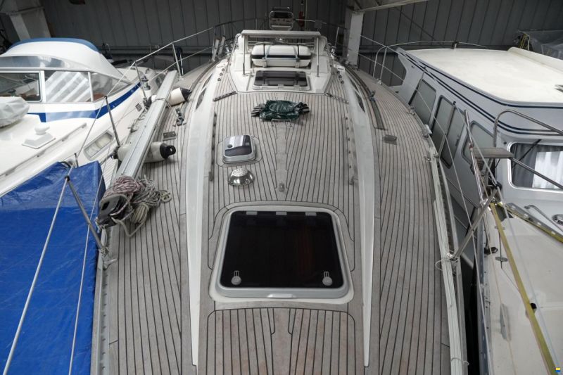 Sweden Yachts 370