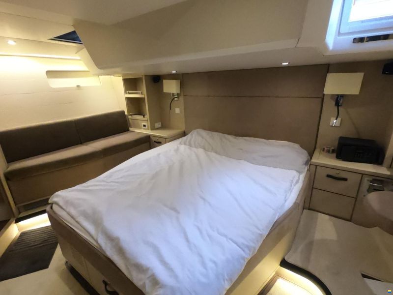 Jeanneau 64 Yacht