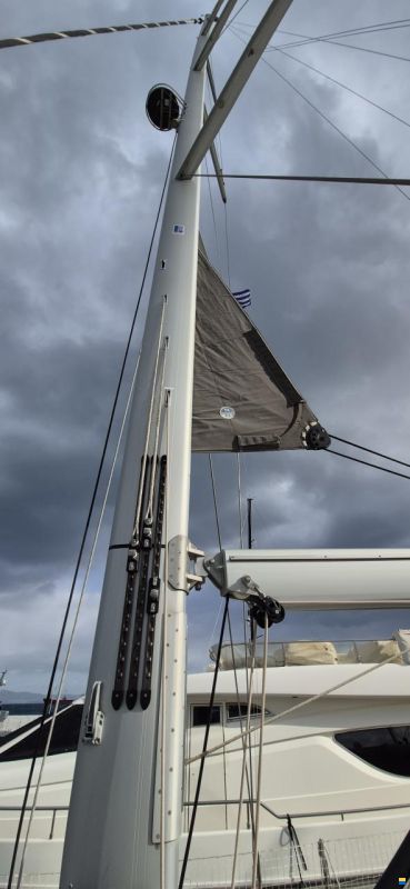 Jeanneau 64 Yacht