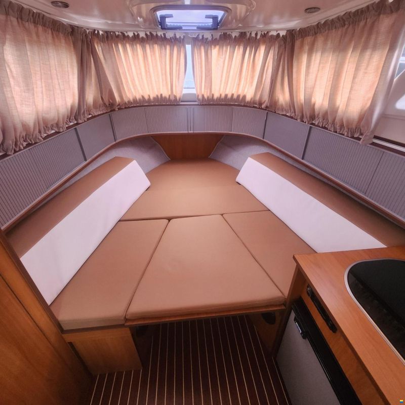 Aqua Royal 780 Cabin