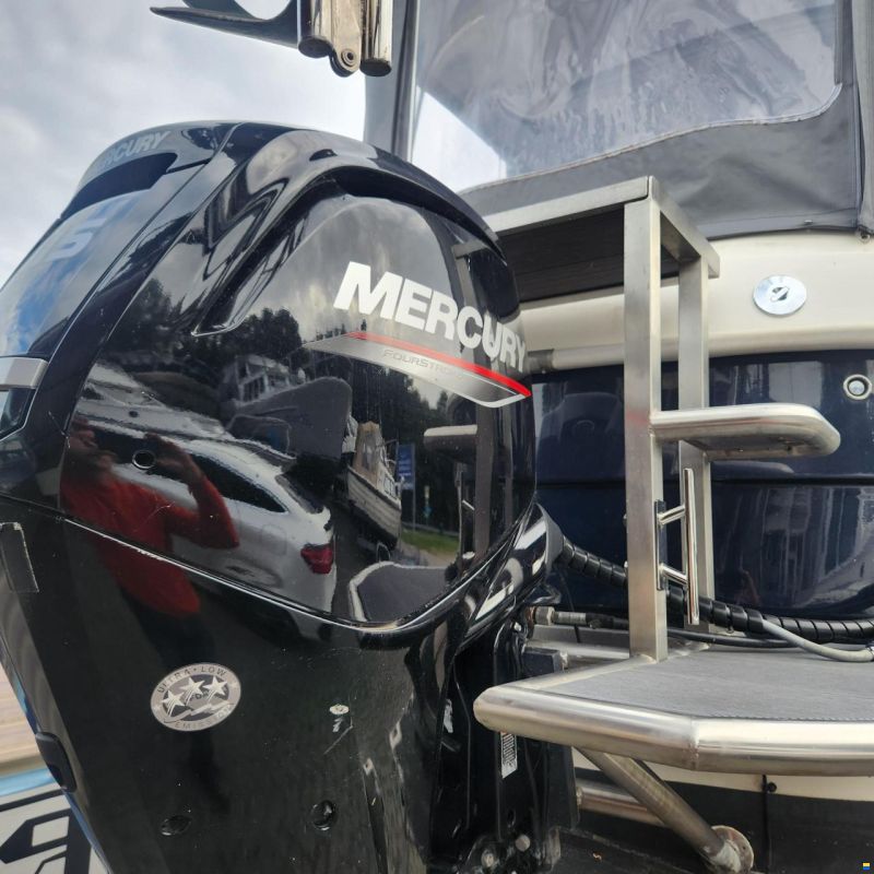 Aqua Royal 780 Cabin