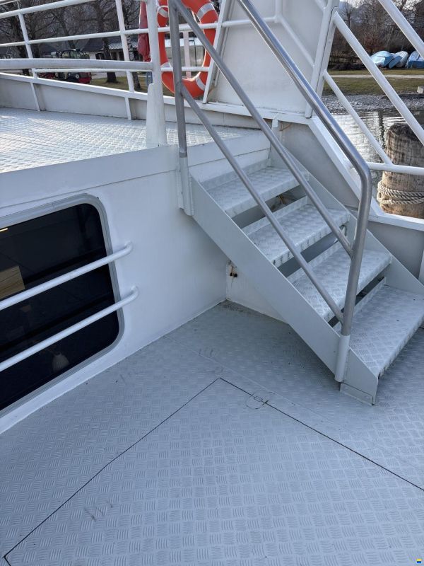 Fahrgastschiff