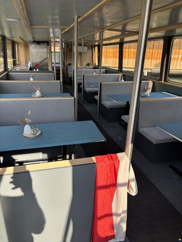 Fahrgastschiff