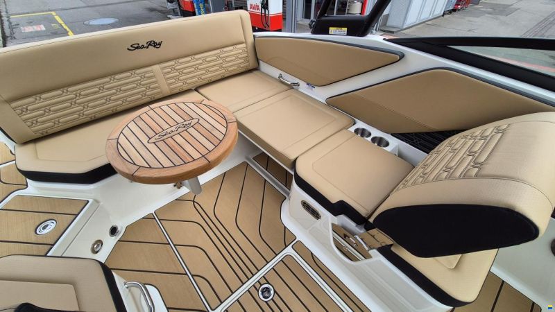 Sea Ray SPX 210 Europe