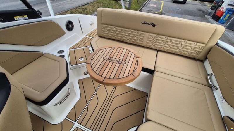 Sea Ray SPX 210 Europe