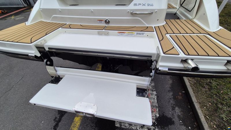 Sea Ray SPX 210 Europe