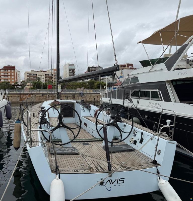 SLY YACHTS 47
