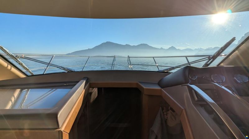 Galeon 350 HTC