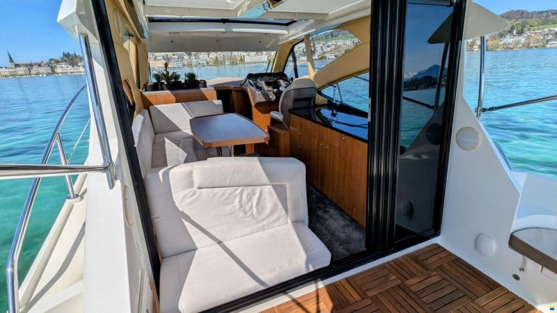 Galeon 350 HTC