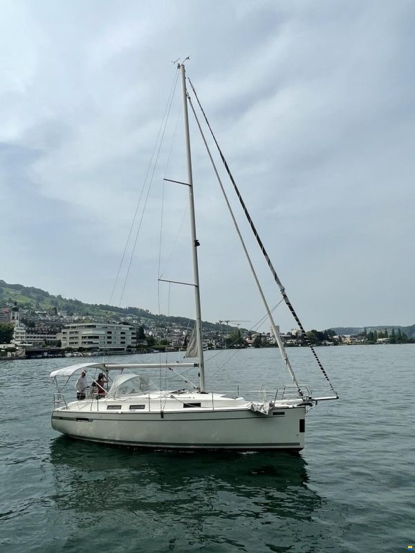 BAVARIA Cruiser32