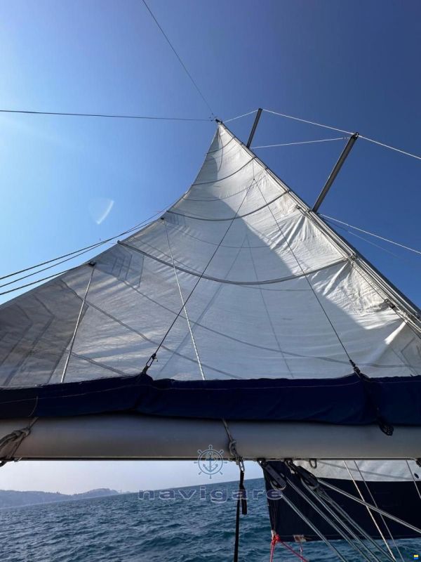 Benetau Oceanis 423