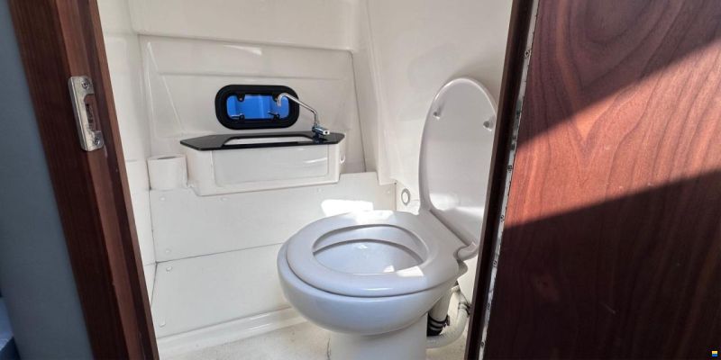 Karnic CS700 S Cabin Cruiser