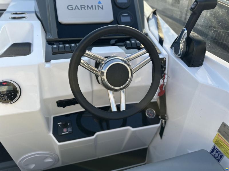Karnic CS700 S Cabin Cruiser