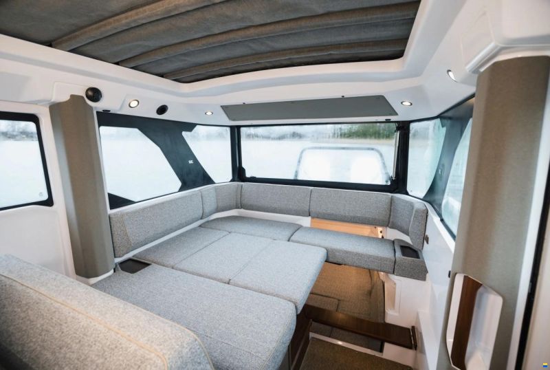 Axopar 38 Cross Cabin