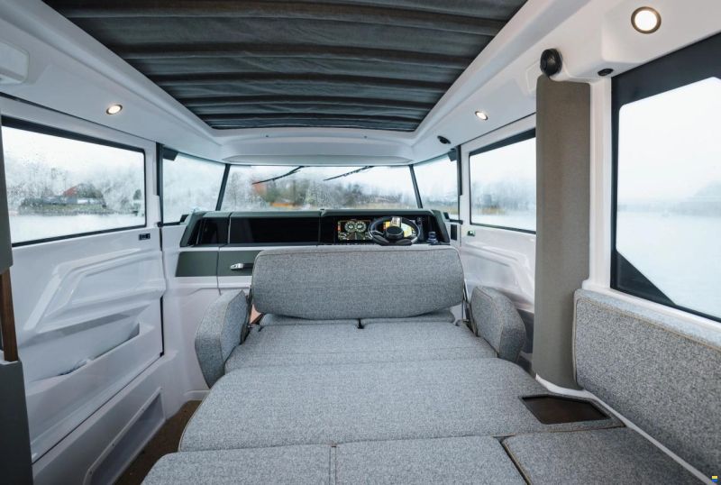 Axopar 38 Cross Cabin