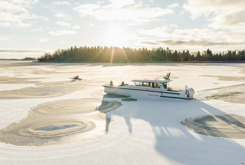 Axopar 38 Cross Cabin