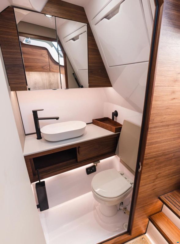 Axopar 38 Cross Cabin