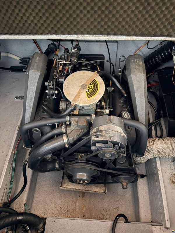 Sea Ray Seville 6.3 MC