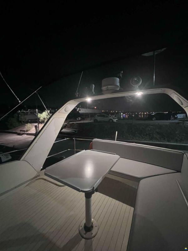 PRINCESS 385 FLY