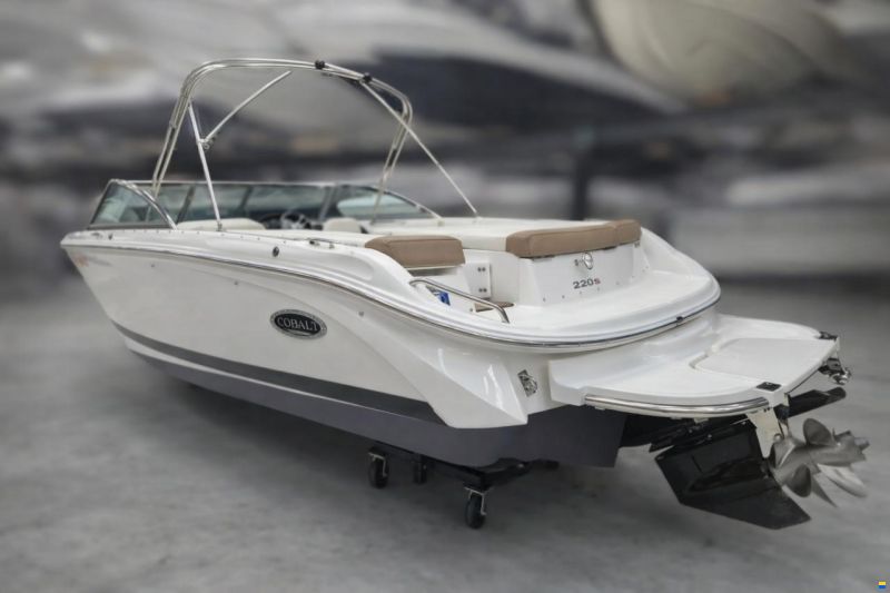 Cobalt 220 S