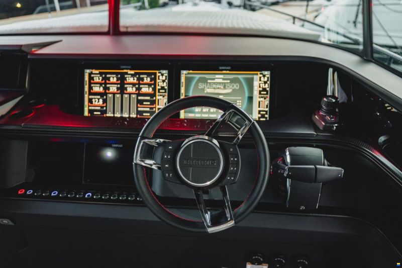 Brabus Shadow 1500 Cross Cabin