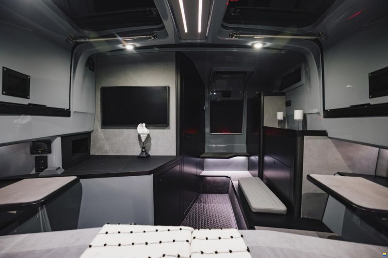 Brabus Shadow 1500 Cross Cabin