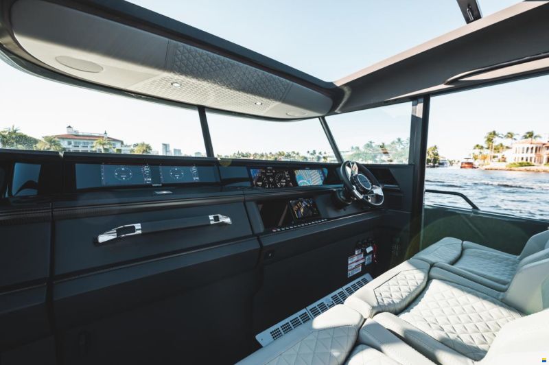 Brabus Shadow 1500 Cross Cabin