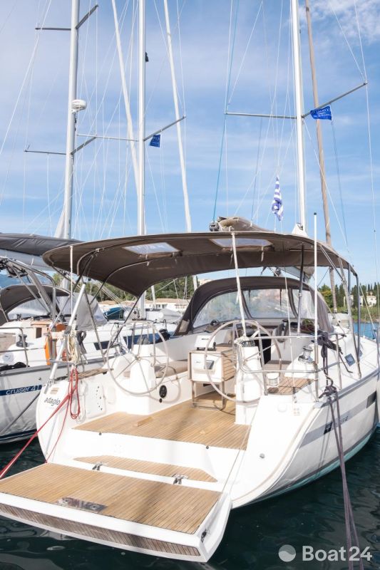 BAVARIA 40 CRUISER 2011