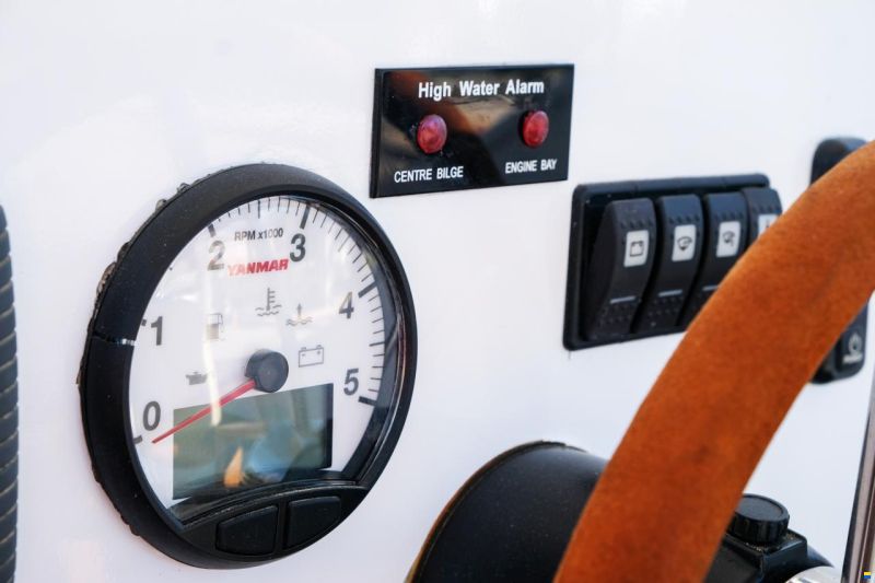 CYB Motor Yacht