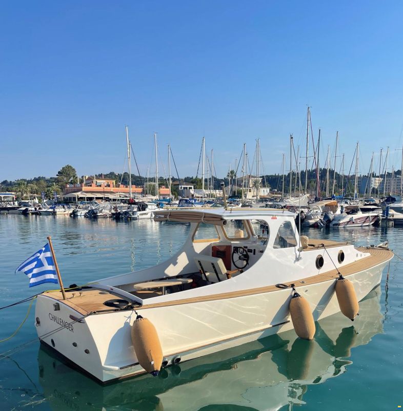 CYB Motor Yacht