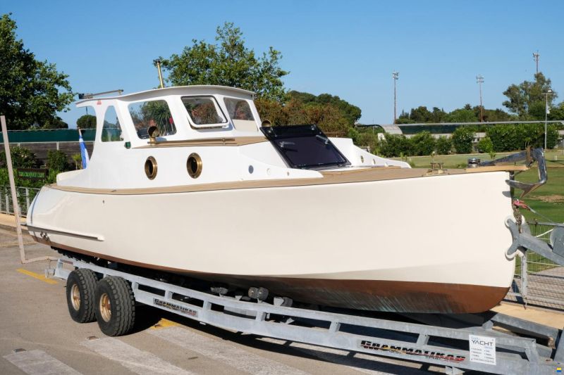 CYB Motor Yacht