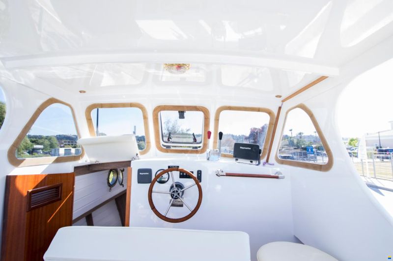 CYB Motor Yacht