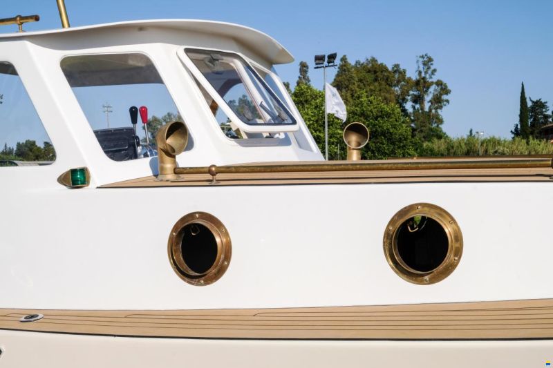 CYB Motor Yacht