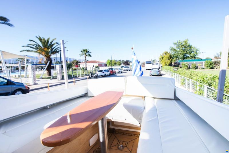 CYB Motor Yacht