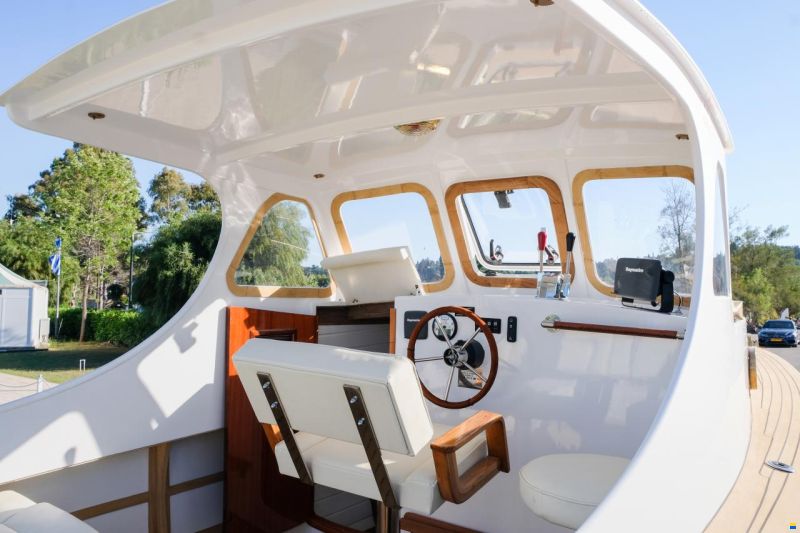 CYB Motor Yacht