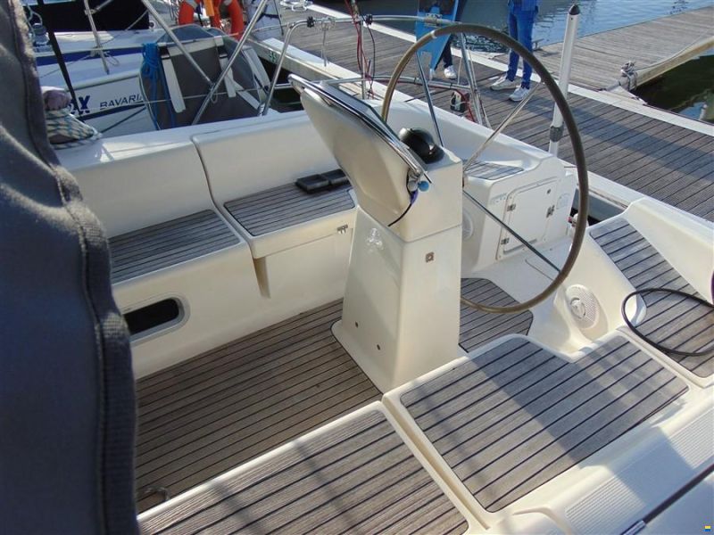 Bavaria 42