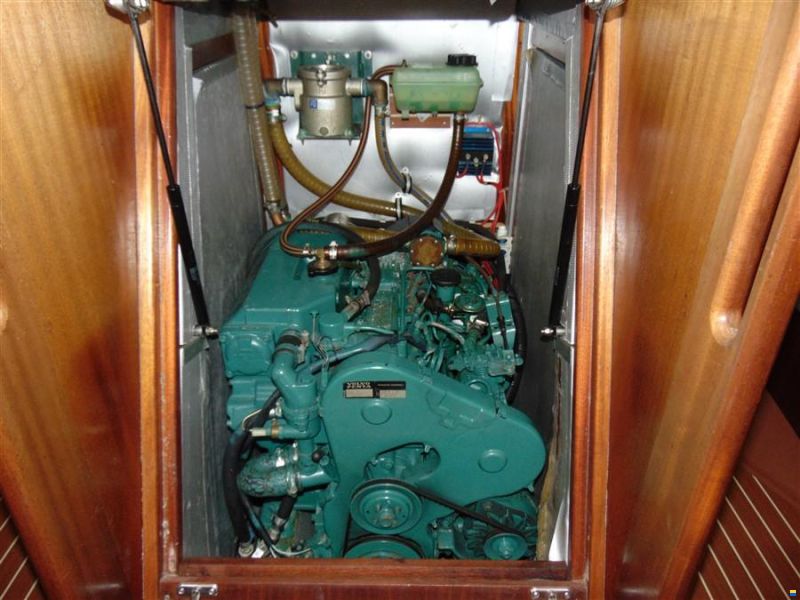 Bavaria 42