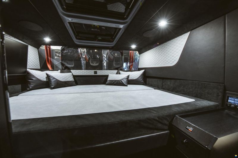 Brabus Shadow 1200 Cross-Top