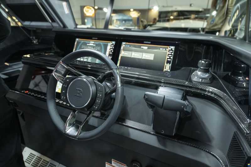 Brabus Shadow 1200 Cross-Top