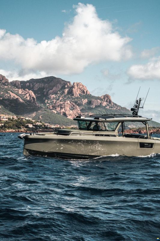 Brabus Shadow 1500 Cross Top