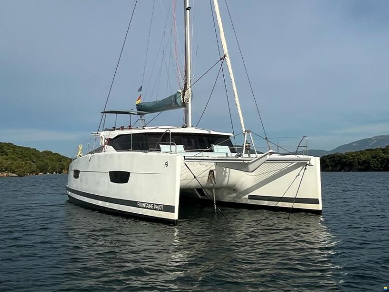 Fountaine Pajot Lucia 40