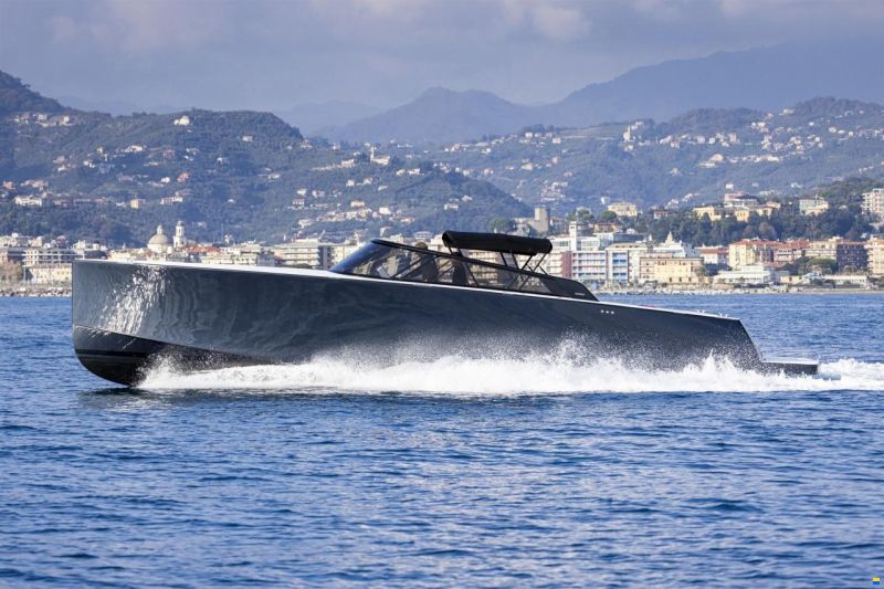 VanDutch 48