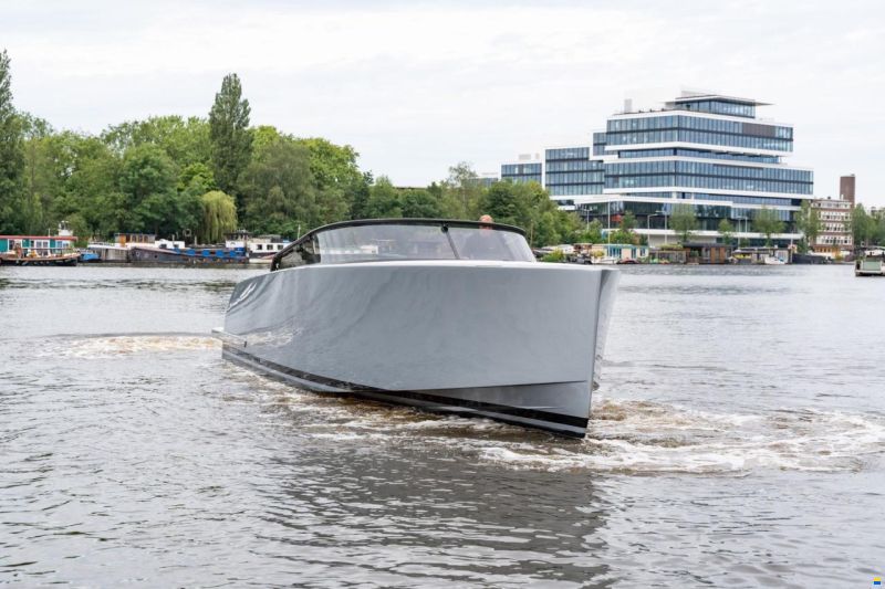 VanDutch 40