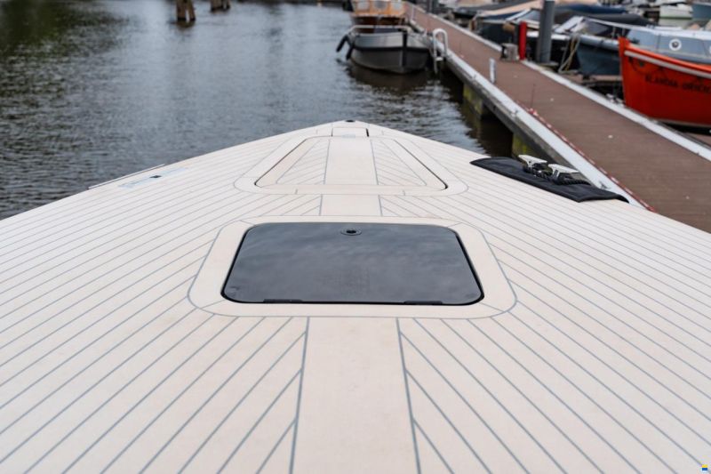 VanDutch 40