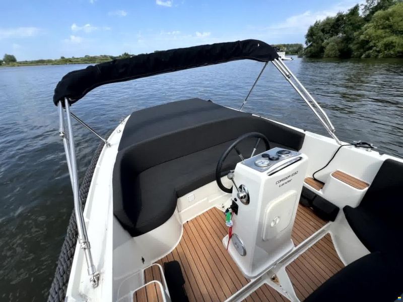Corsiva 690 Tender