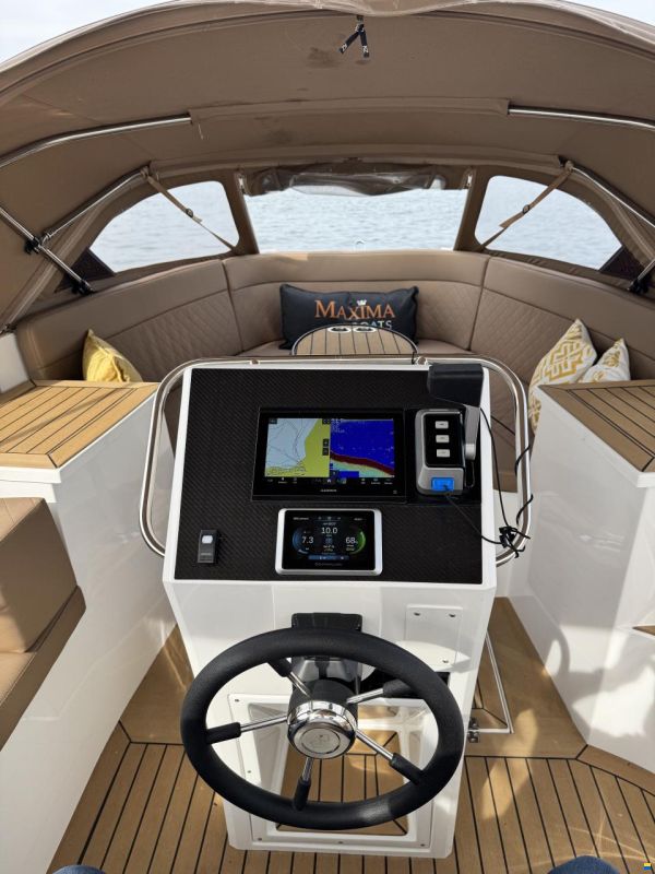 Maxima 640